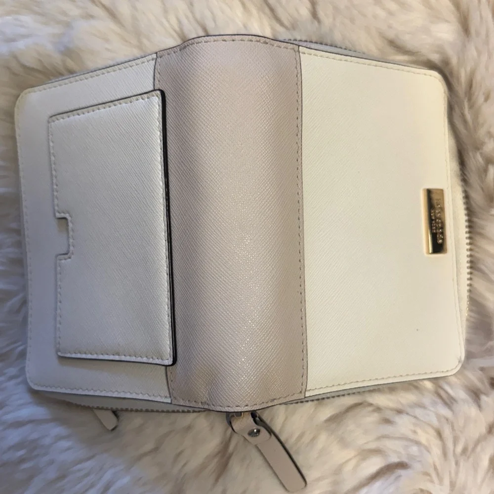 Kate Spade color block Ivory and Beige Wallet